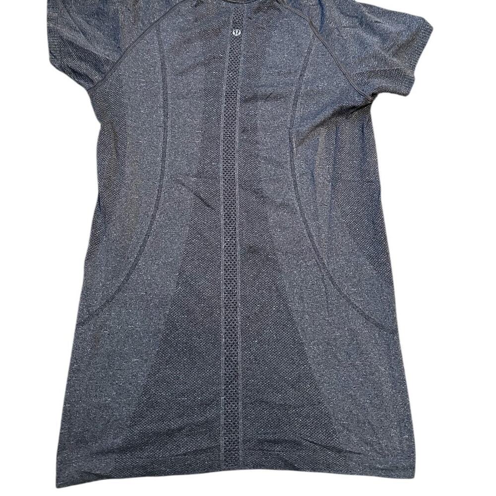 Grey Lululemon V Neck Short Sleeve Shirt, Women 10 - Picture 5 of 6